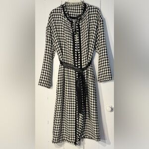 NWT HaveOne (Italy) Black & White Houndstooth Long Blazer/Jacket Chanel Vibe